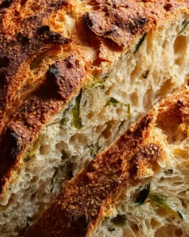 Knuspriges Bärlauchbrot