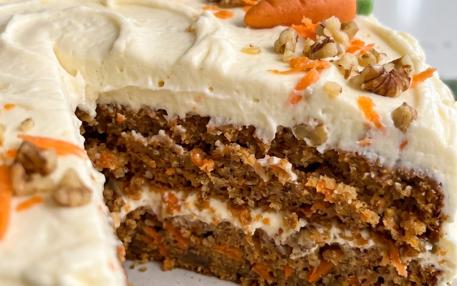 Karottenkuchen mit Frischkäse-Frosting
